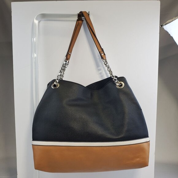 Kim Rodgers Four Poster Shoulder Bag RN#108833 - Picture 16 of 16